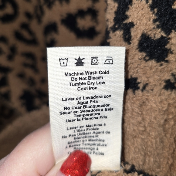 UGG Mowery Jacquard Leopard Print Cozy Knit Collared Sweater NWT Size Large - Picture 11 of 13